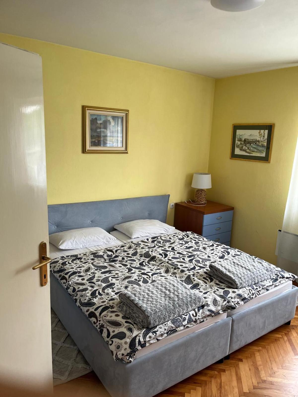 Apartman Ivka Gospić Kültér fotó